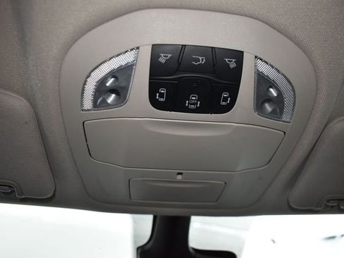 Used 2023 Chrysler Voyager LX FWD image 36