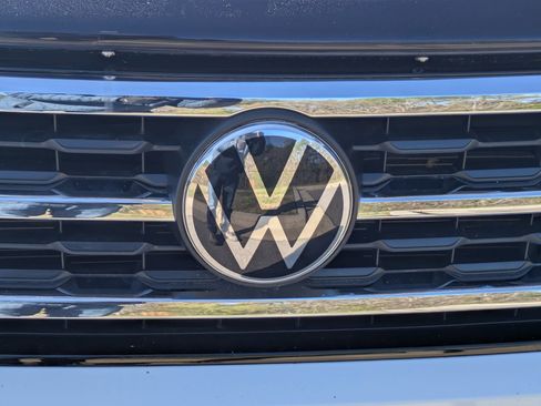 Used 2021 Volkswagen Atlas SE image 29