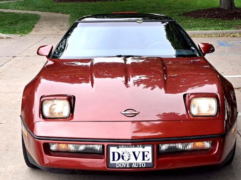 Used 1988 Chevrolet Corvette Coupe image 12