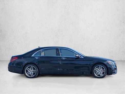 Used 2019 Mercedes-Benz S 560 4MATIC Sedan image 4