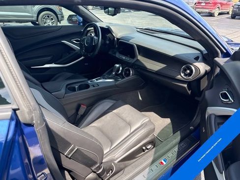 Used 2021 Chevrolet Camaro LT w/ RS Package RWD image 6
