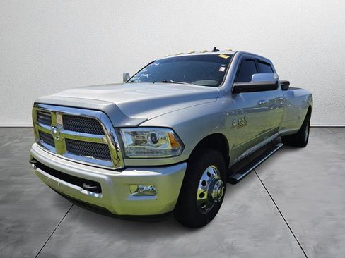 Used 2015 RAM 3500 Laramie Longhorn image 3