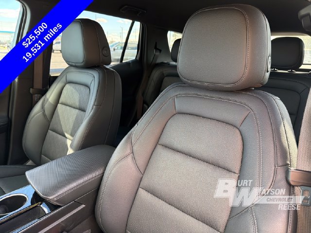 Used 2025 Chevrolet Equinox LT w/ Convenience Package II FWD image 9