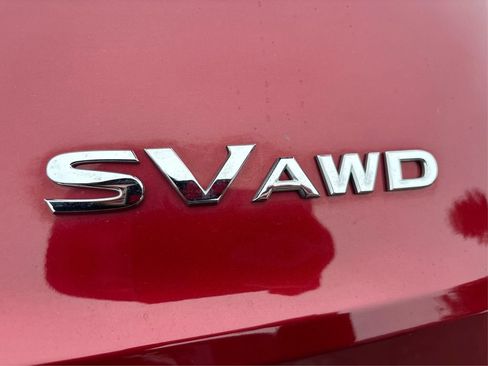 Used 2023 Nissan Rogue SV AWD/4WD image 14