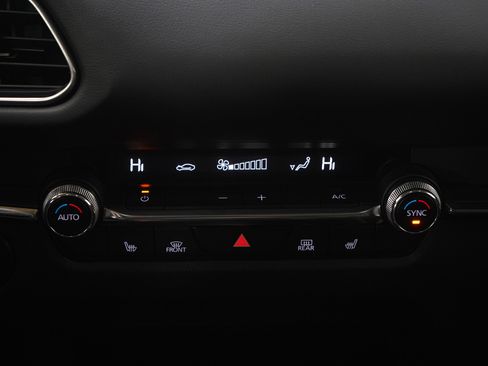 Used 2023 MAZDA CX-30 AWD 2.5 S w/ Premium Package image 17