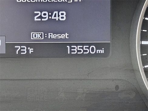 Used 2022 Kia Seltos EX image 32