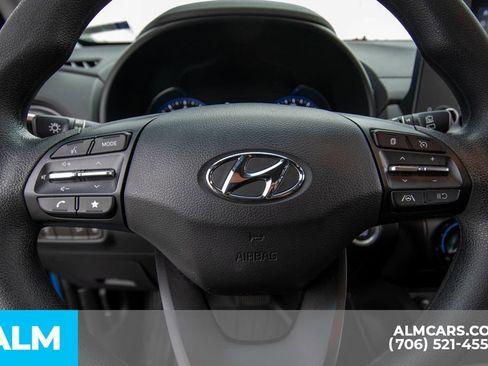 Used 2022 Hyundai Kona SEL image 16