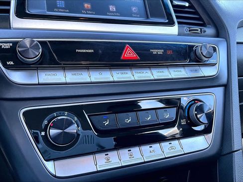 Used 2019 Hyundai Sonata SE image 35