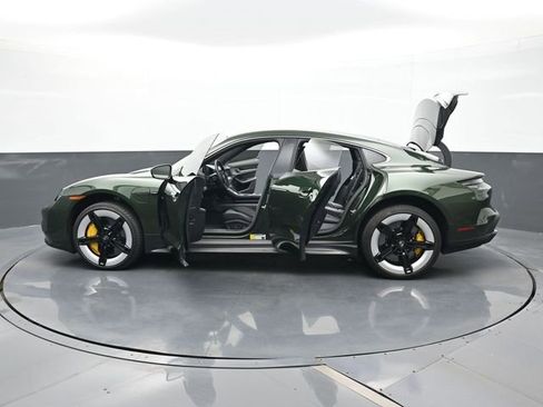 Certified 2025 Porsche Taycan Turbo S w/ Premium Package AWD/4WD image 29