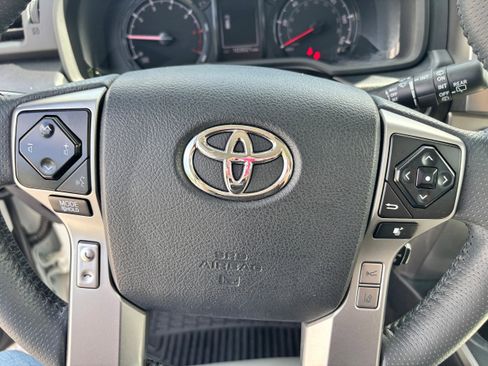 Used 2020 Toyota 4Runner SR5 image 21