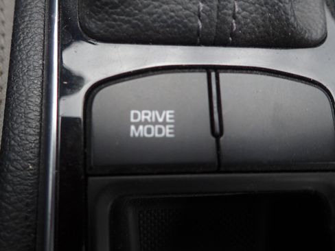 Used 2015 Hyundai Sonata SE image 19