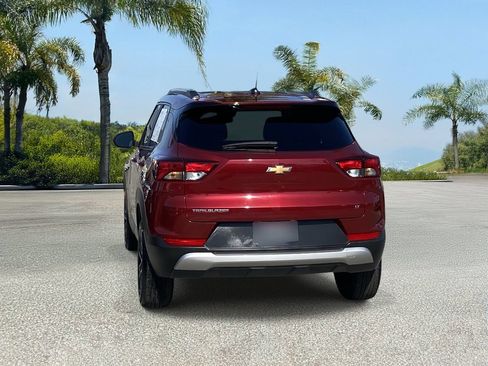 Used 2025 Chevrolet TrailBlazer LT FWD image 4