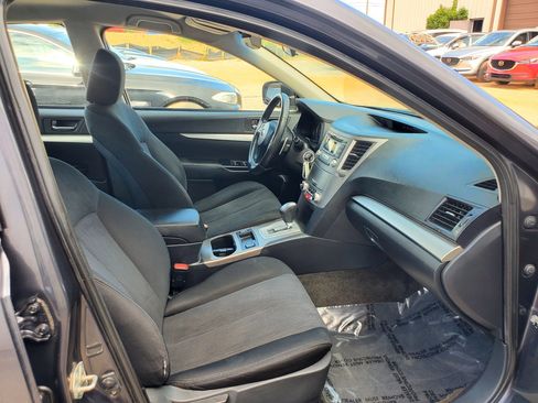 Used 2013 Subaru Legacy 2.5i Premium w/ All-Weather Pkg AWD/4WD image 29
