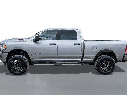 Used 2024 RAM 2500 Big Horn w/ Sport Appearance Package image 12