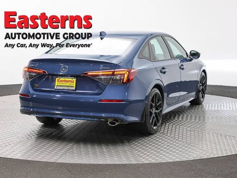 Used 2025 Honda Civic Sport image 5