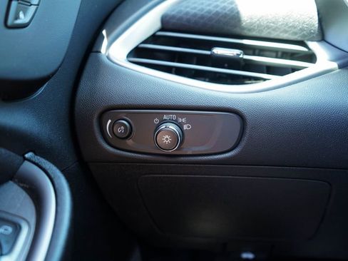 Used 2022 Chevrolet Malibu LS image 29