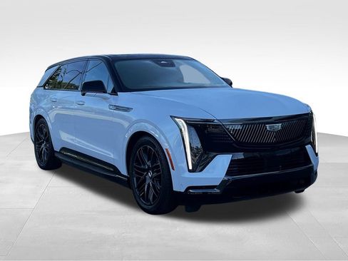 New 2026 Cadillac Escalade IQ Sport 1 w/ LPO, ONYX Package AWD/4WD image 4