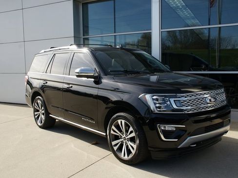 Used 2020 Ford Expedition Platinum image 2