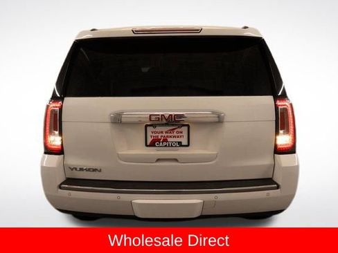 Used 2016 GMC Yukon Denali image 3