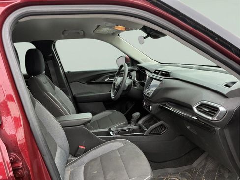 Used 2022 Chevrolet TrailBlazer LT AWD/4WD image 13