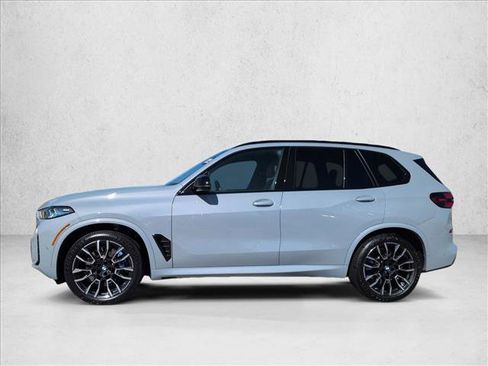 Used 2025 BMW X5 M60i image 9
