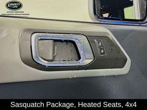 Used 2023 Ford Bronco Badlands w/ Sasquatch Package image 18