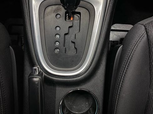 Used 2014 Chrysler 200 Touring image 17