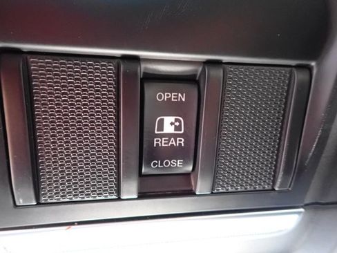 Used 2019 RAM 1500 Big Horn AWD/4WD image 22