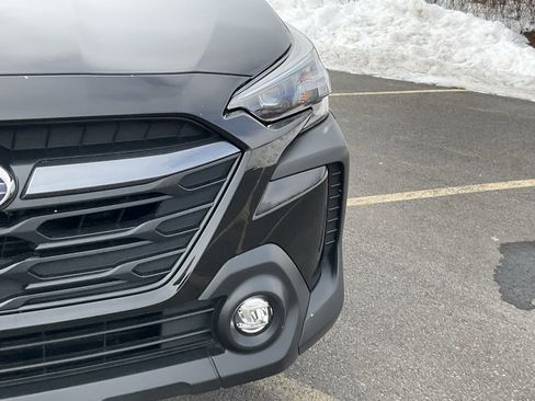 Used 2025 Subaru Outback Premium image 2