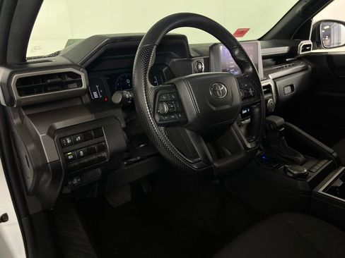 Used 2025 Toyota Tacoma SR5 image 20