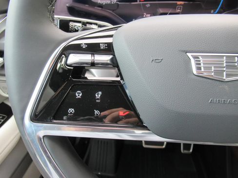 New 2027 Cadillac Vistiq Sport AWD/4WD image 27