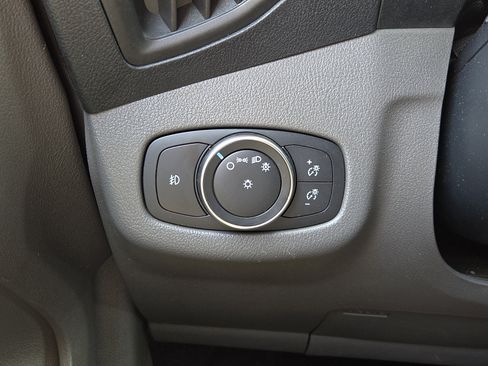 Used 2020 Ford Transit Connect XLT FWD image 26