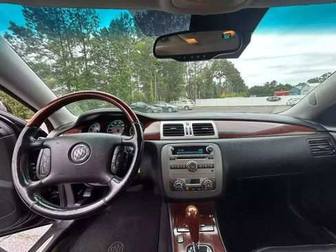 Used 2010 Buick Lucerne Super image 22