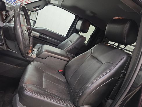 Used 2015 Ford F350 Lariat w/ Chrome Package image 36