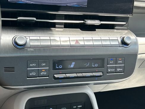 Used 2024 Hyundai Kona SEL AWD/4WD image 33