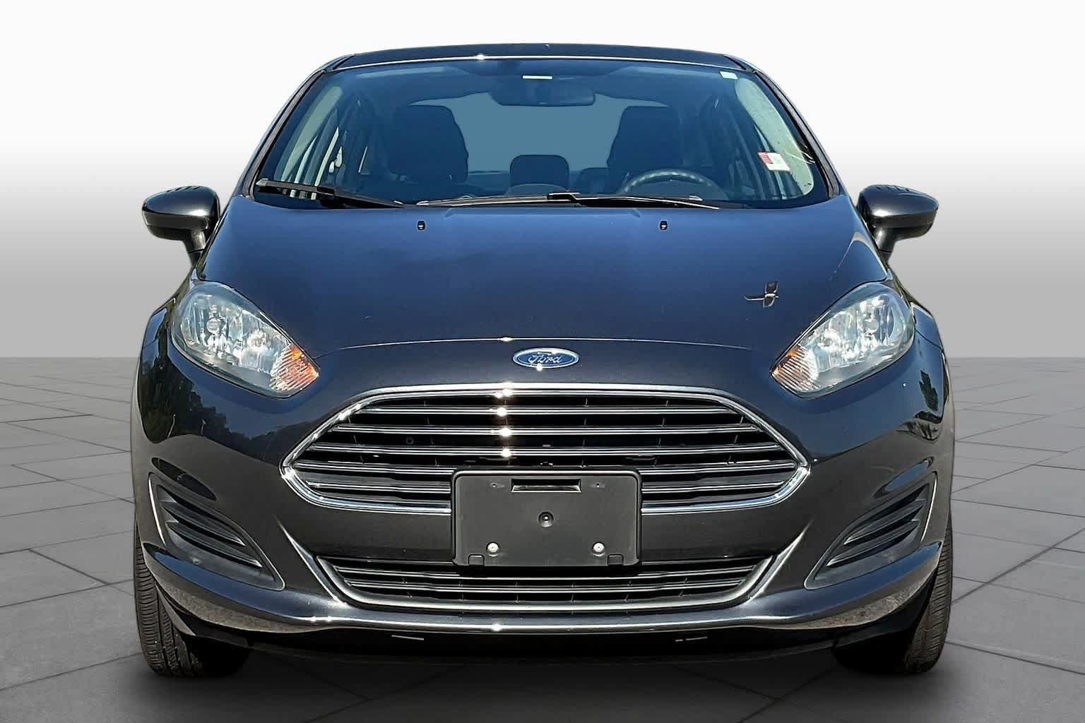 Used 2019 Ford Fiesta SE FWD image 4