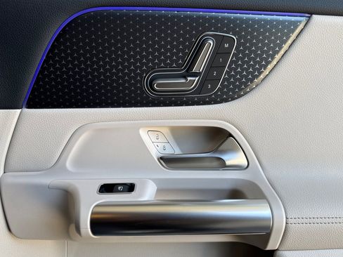 New 2025 Mercedes-Benz GLA 250 GLA 250 image 21