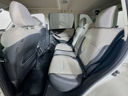 Used 2019 Subaru Forester Premium AWD/4WD image 29