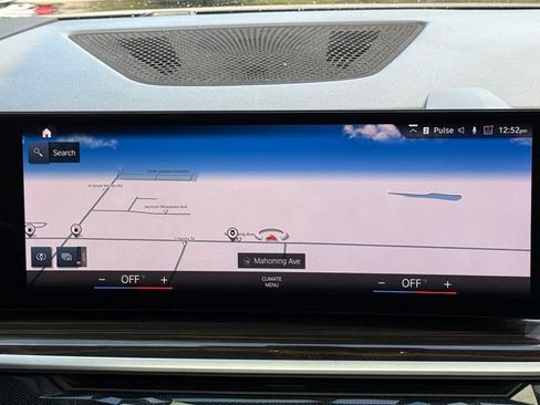 Used 2023 BMW X7 xDrive40i image 27