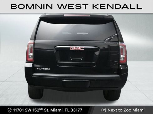 Used 2018 GMC Yukon SLT w/ Open Road Package image 4