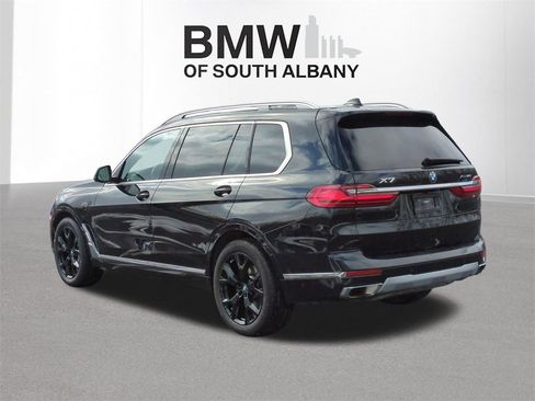 Certified 2022 BMW X7 xDrive40i w/ Premium Package image 5