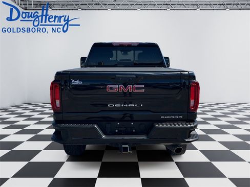 Used 2022 GMC Sierra 2500 Denali w/ Technology Package image 4