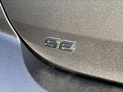 Used 2019 Hyundai Elantra SE image 31