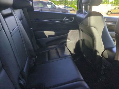Used 2021 Jeep Grand Cherokee Limited AWD/4WD image 10