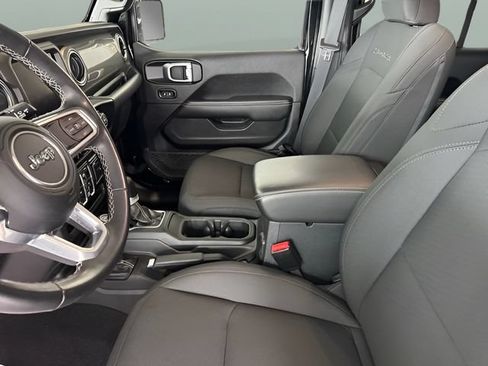 Used 2021 Jeep Wrangler Unlimited Sahara w/ Uconnect 4C Nav & Sound Group AWD/4WD image 18