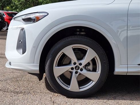 New 2025 Audi Q5 2.0T Premium Plus image 9