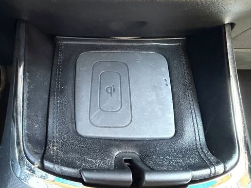 Used 2013 Toyota Avalon Limited w/ Technology Pkg FWD image 28