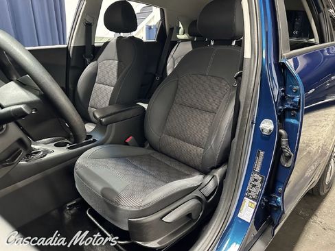 Used 2019 Kia Niro LX FWD image 7
