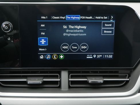 New 2026 Chevrolet Trax RS w/ Driver Confidence Package image 7