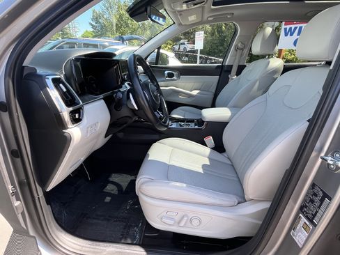 Used 2023 Kia Sorento SX Prestige AWD/4WD image 10